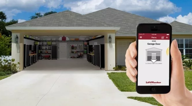 Connect the home with a mobile phone